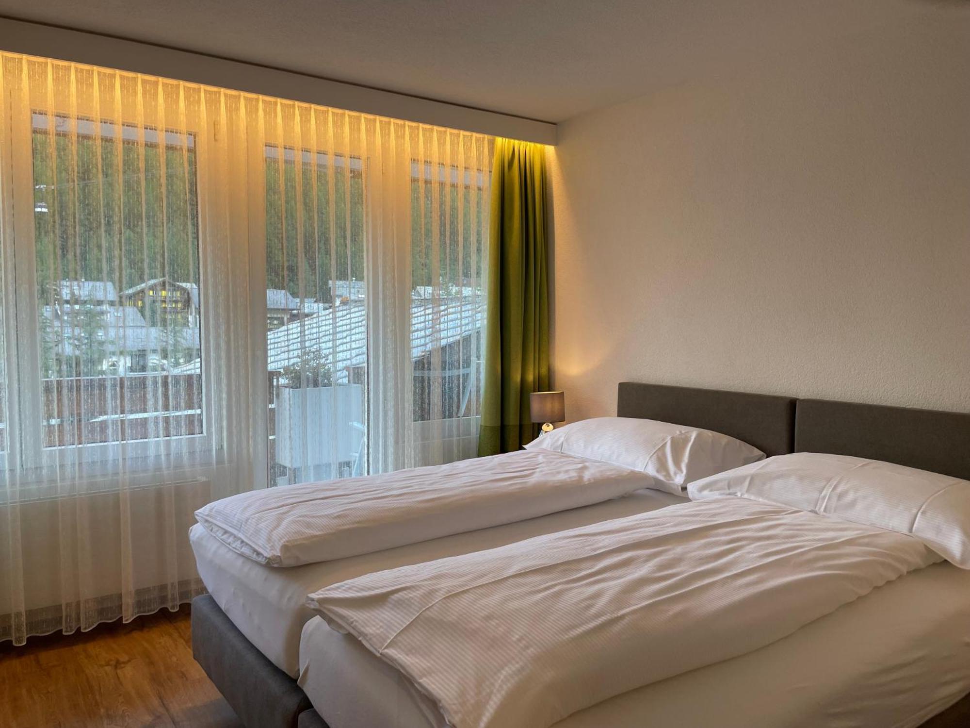 Saaserhof Apartments Saas-Fee Quarto foto